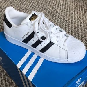 Adidas Originals Superstar J Size 5.5 (Women’s 7)